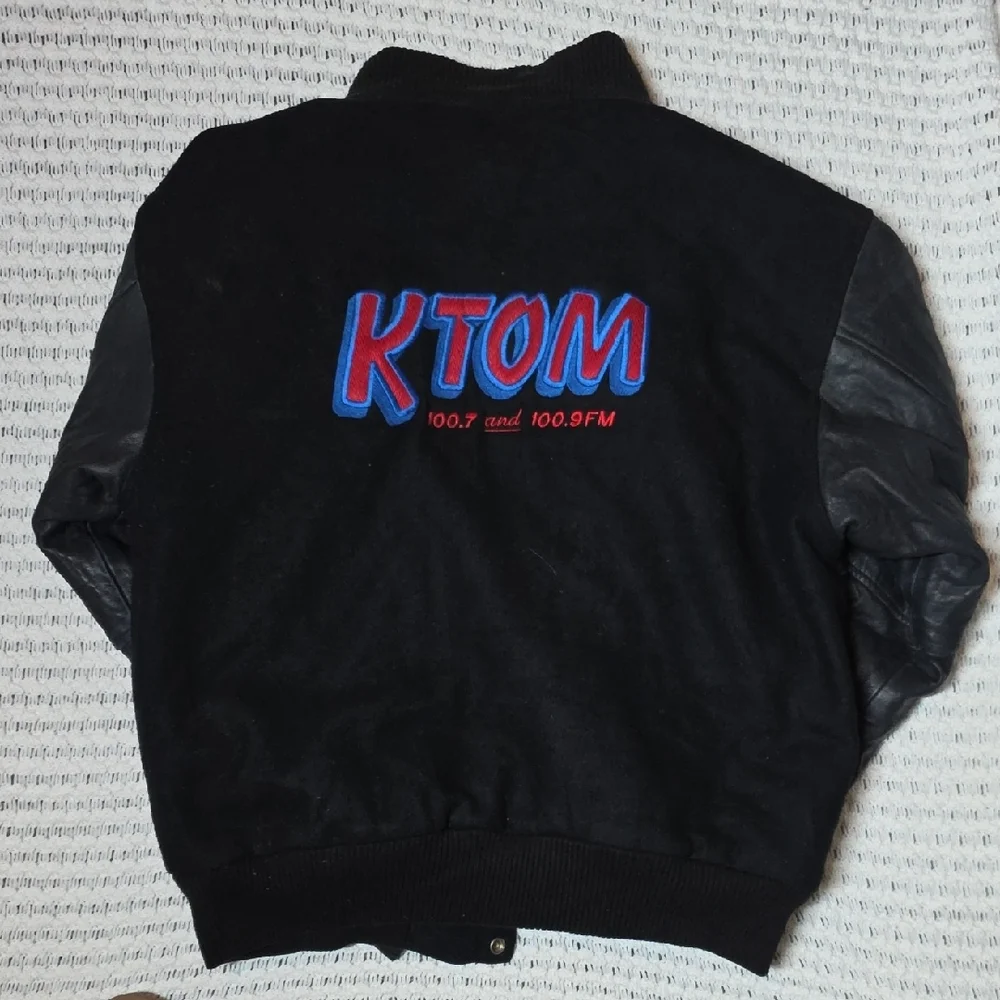 KTOM Radio Salinas, Ca Black Varsity Jacket with Leather Sleeves - Picture 4 of 4